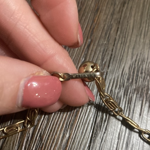 Vintage Lisner Maple Leaf Faux Pearl Necklace Open Work GoldTone - Picture 6 of 12